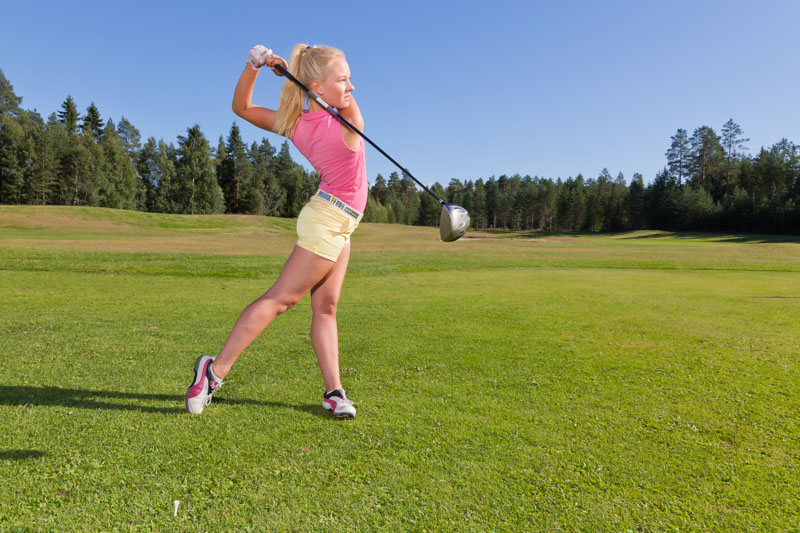 Tfp oulu nainen golffaa