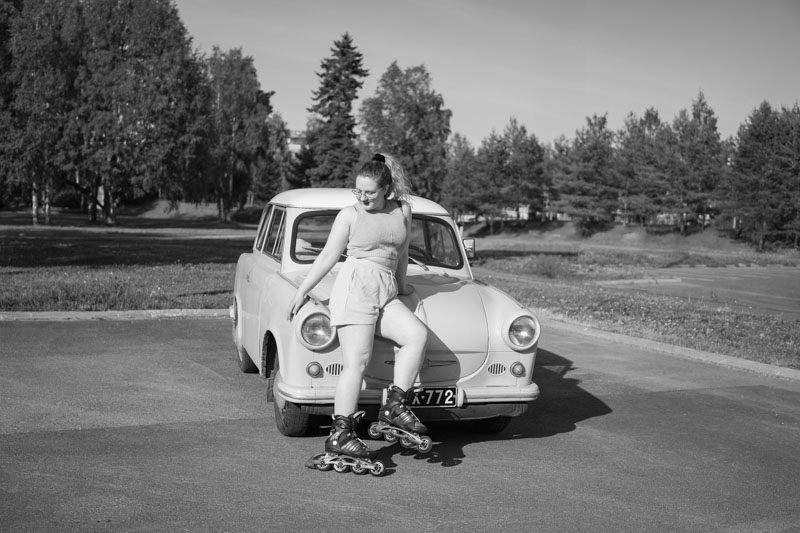 Tfp oulu nainen trabant rullaluistimet mustavalkoinen