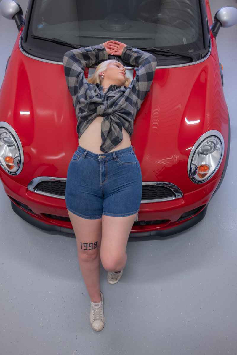 Tfp oulu autotalli nainen garagegirl